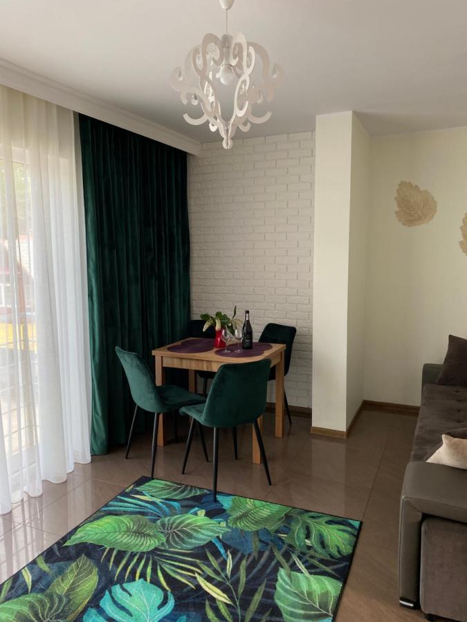 Aqua Marine Apartment Юрата Екстериор снимка