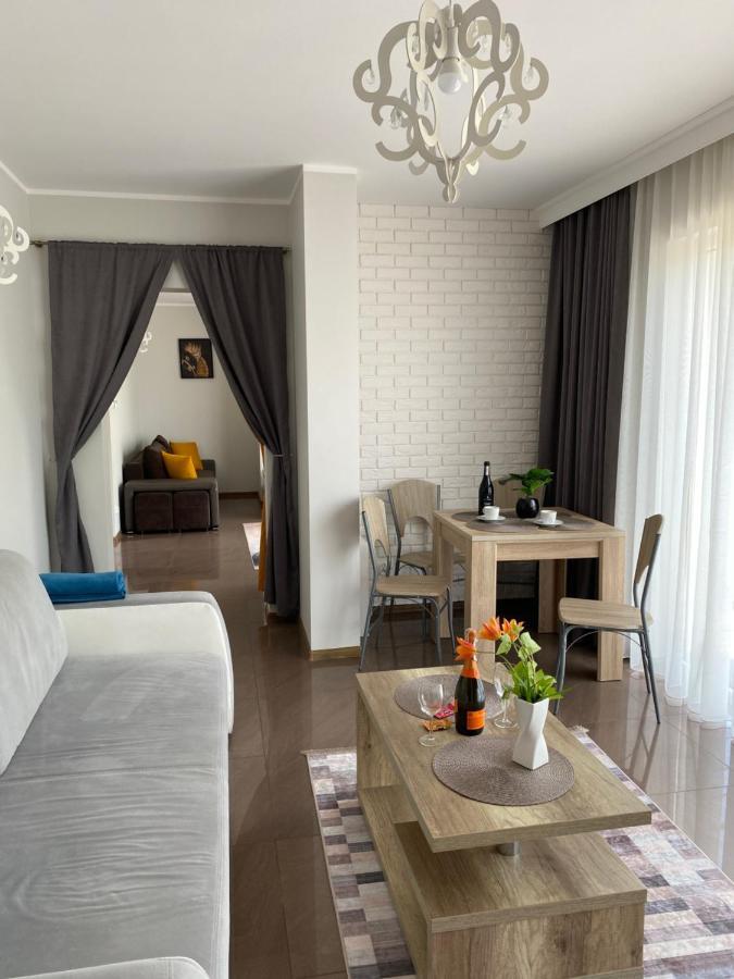 Aqua Marine Apartment Юрата Екстериор снимка